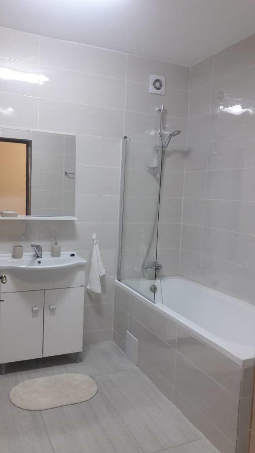 Travel Homzzz Apartments Târgu-Mureş المظهر الخارجي الصورة