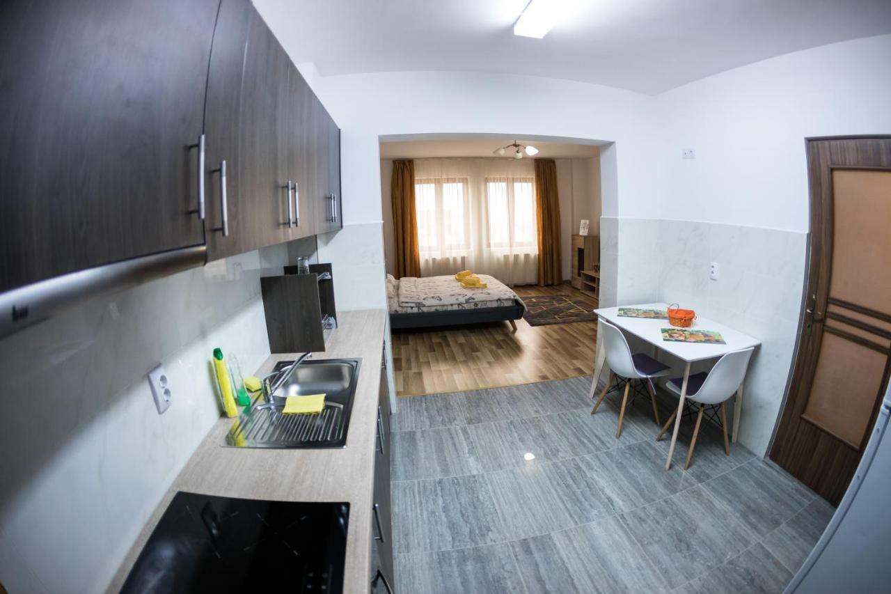 Travel Homzzz Apartments Târgu-Mureş المظهر الخارجي الصورة